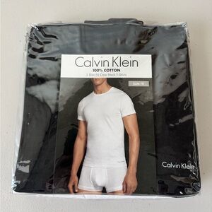 NWT Calvin Klein 100% Cotton Slim Fit Crew Neck T-Shirts (3-pack)